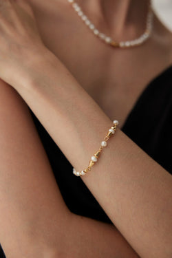 Petite Grace Pearl Bracelet - Sterling Silver / 18K Gold Vermeil - Beau One