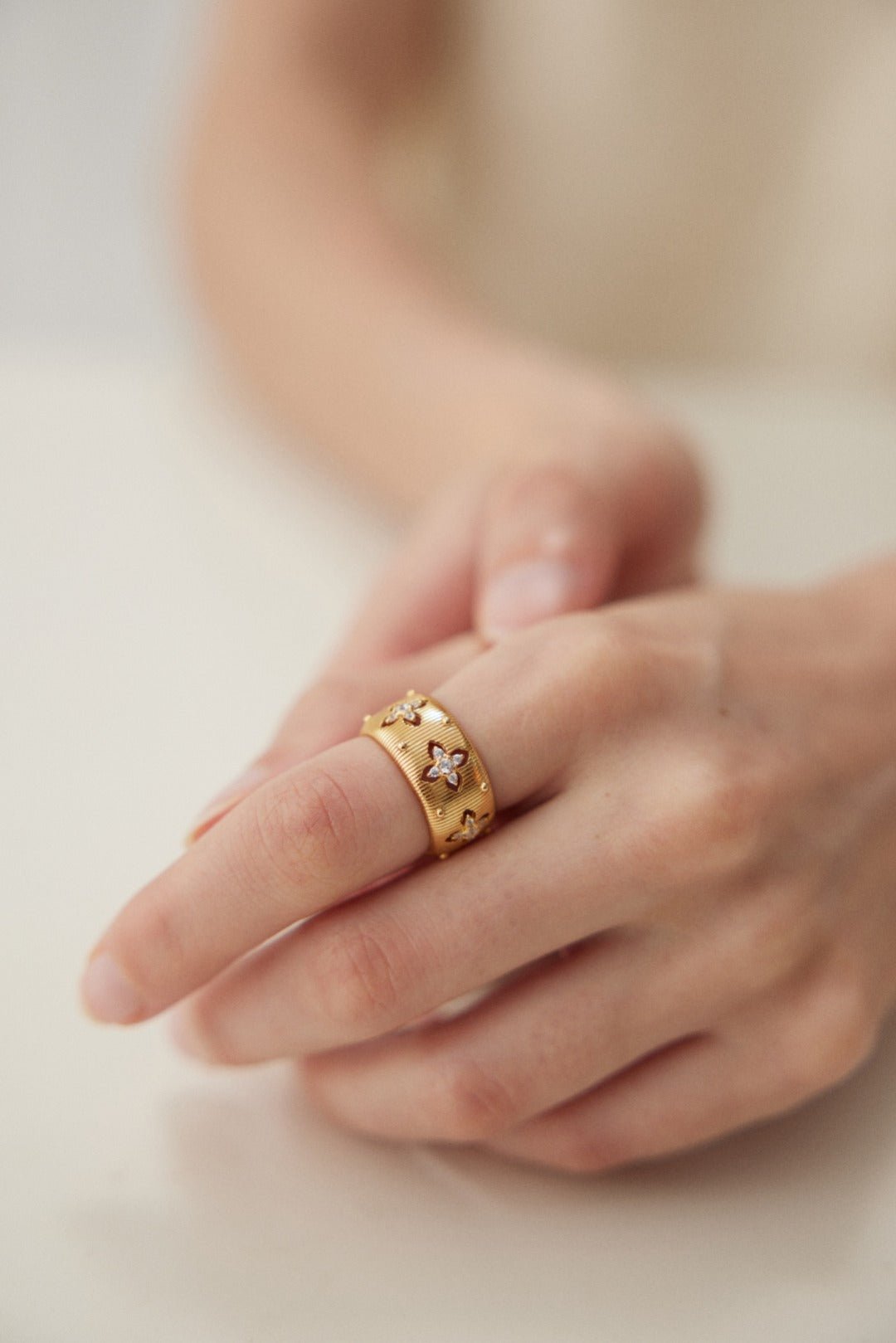 Stardust Crest Ring - Sterling Silver / 18K Gold Vermeil - Beau One